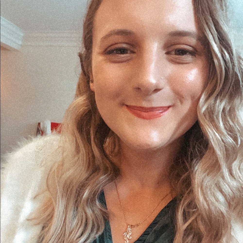 Meet your Posher, Candace